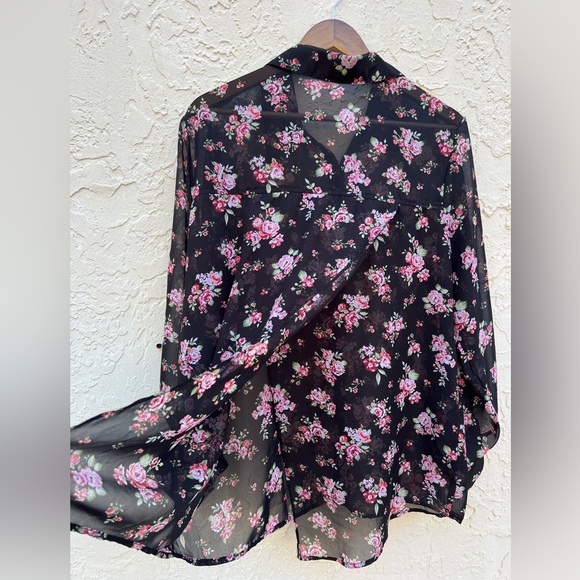 PLUS Beautiful Sheer Rose-Print Blouse +  Pearl Buttons Back Side Slits Size 10 - Picture 3 of 11